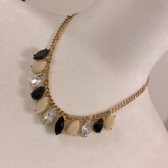 Kate Spade Gardens of Paris necklace - Picture 9 of 9